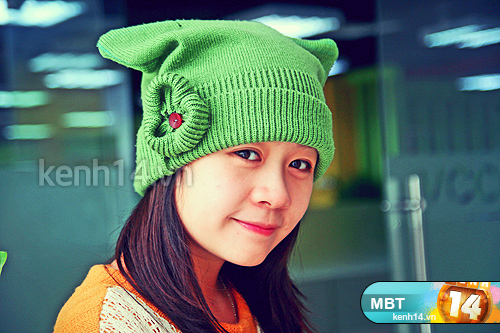 Cắt xén áo len cũ thành mũ xinh ấm áp