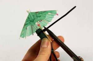 Đèn ngủ lung linh từ chiếc ô giấy