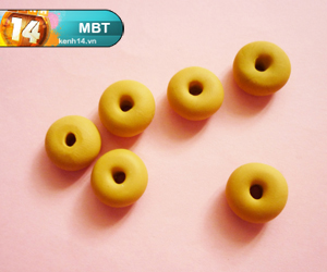 "Hóa trang" ghim kẹp thành bánh donut ngon ơi là ngon