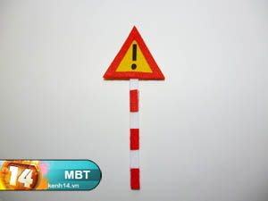 Tự tay may vá bookmark biển báo giao thông