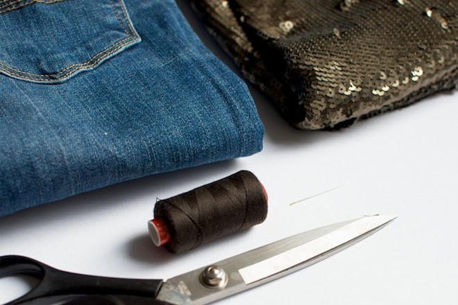 F5 quần jeans cũ với sequin lạ mắt